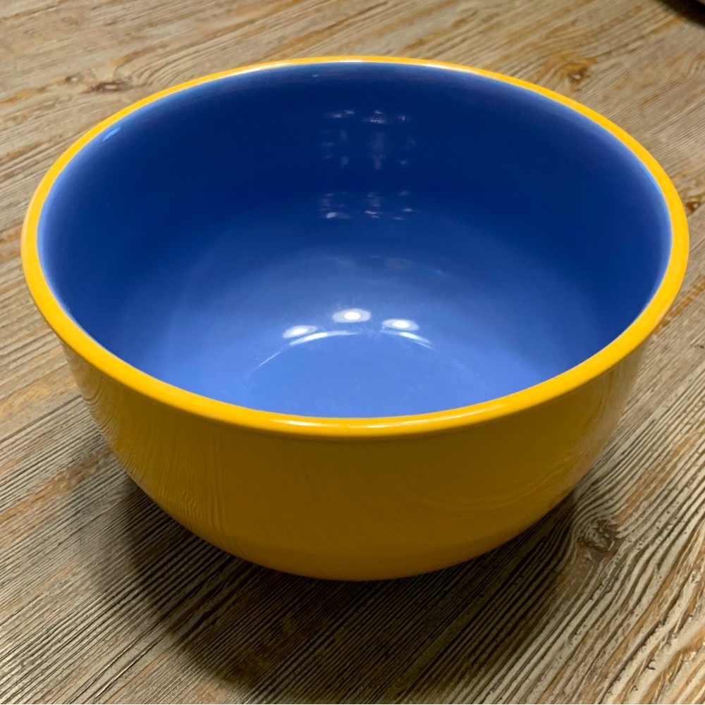 Lindt Stymeist Colorways 8” Yellow Blue Vegetable Serving Mixing Bowl